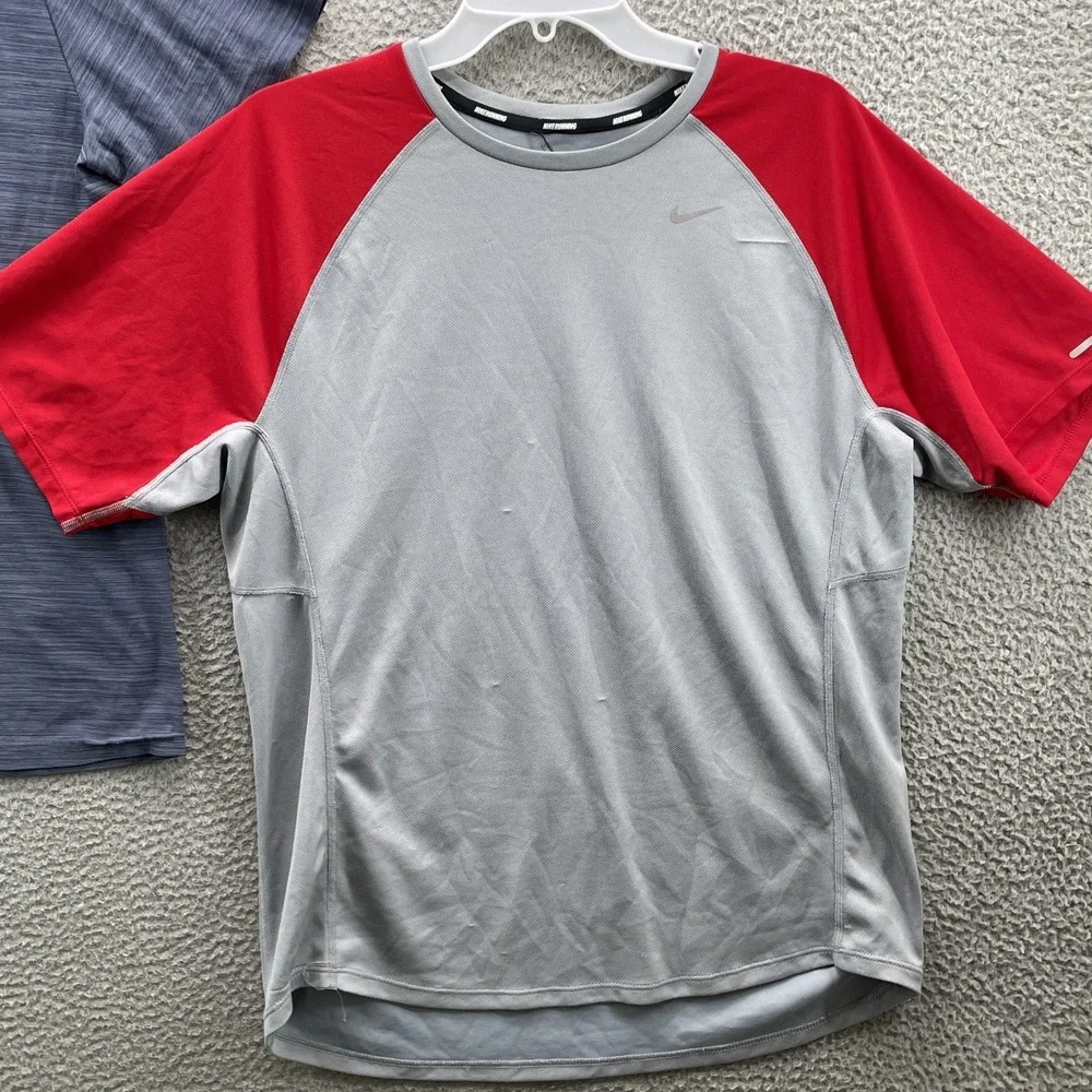 Nike Running Performance T-Shirt Lot (2) Men's‎ Large Miler Dri-Fit Training Gym